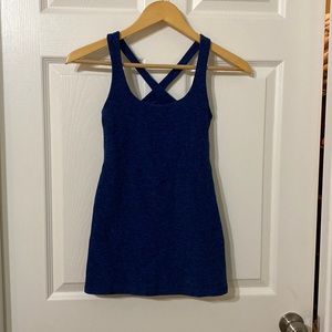 Beyond Yoga Top (bundle 3 or more items for $5 each)